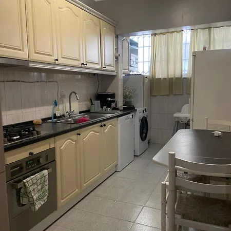 Apartament Luxury In Lisbon Next Station Odivelas